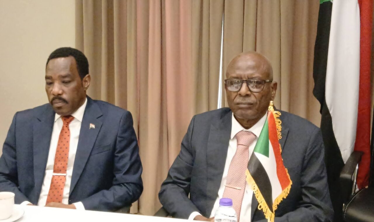 اتفاق تاريخي لاعادة الملاحة النهرية بين السودان 🇸🇩 والمصر ودعم عودة السودانيين. اتفاق تاريخي لاعادة الملاحة النهرية بين السودان 🇸🇩 والمصر ودعم عودة السودانيين.